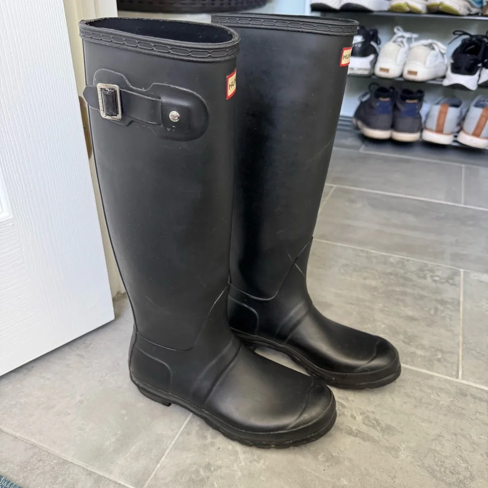 Hunter Black Rain Boots with Knit Cuff